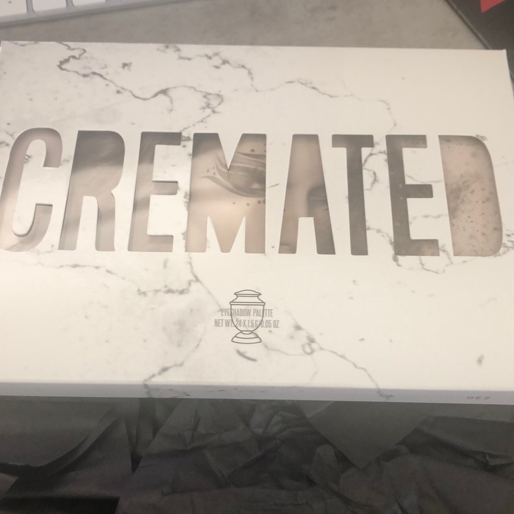 Jeffree Star Cremated Palette